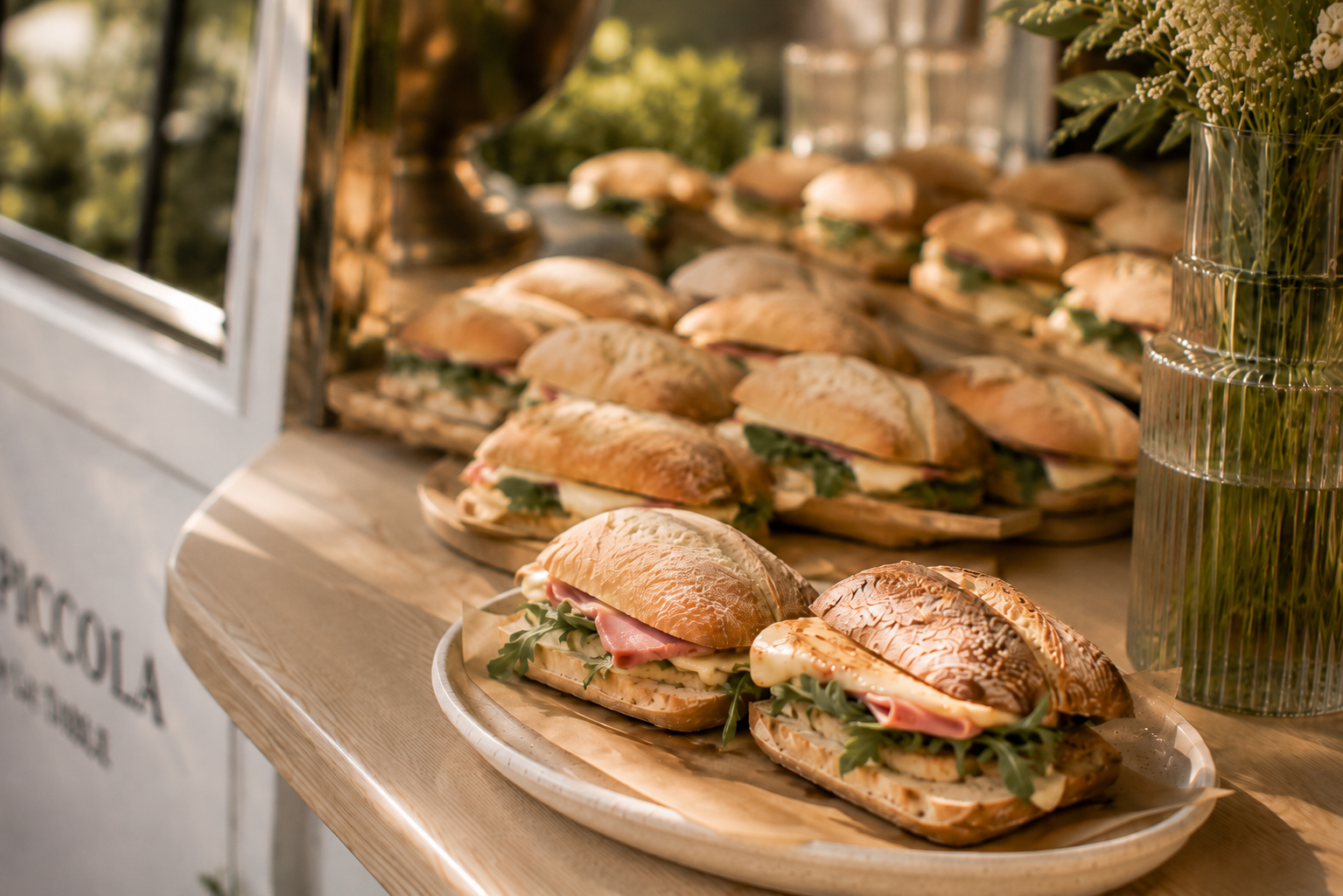 Uppbyggd serveringsmiljö och matmiljö för event, La Table Stockholm